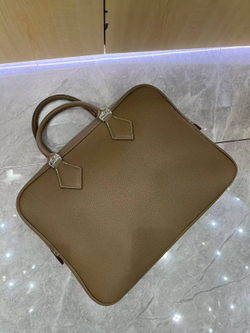Портфель Hermes