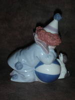 Статуэтка. Фарфор. Клоун Пьеро со щенком и мячом. Lladro. Испания