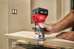 Кромочный фрезер Milwaukee M18 FTR8-0X 4933479073