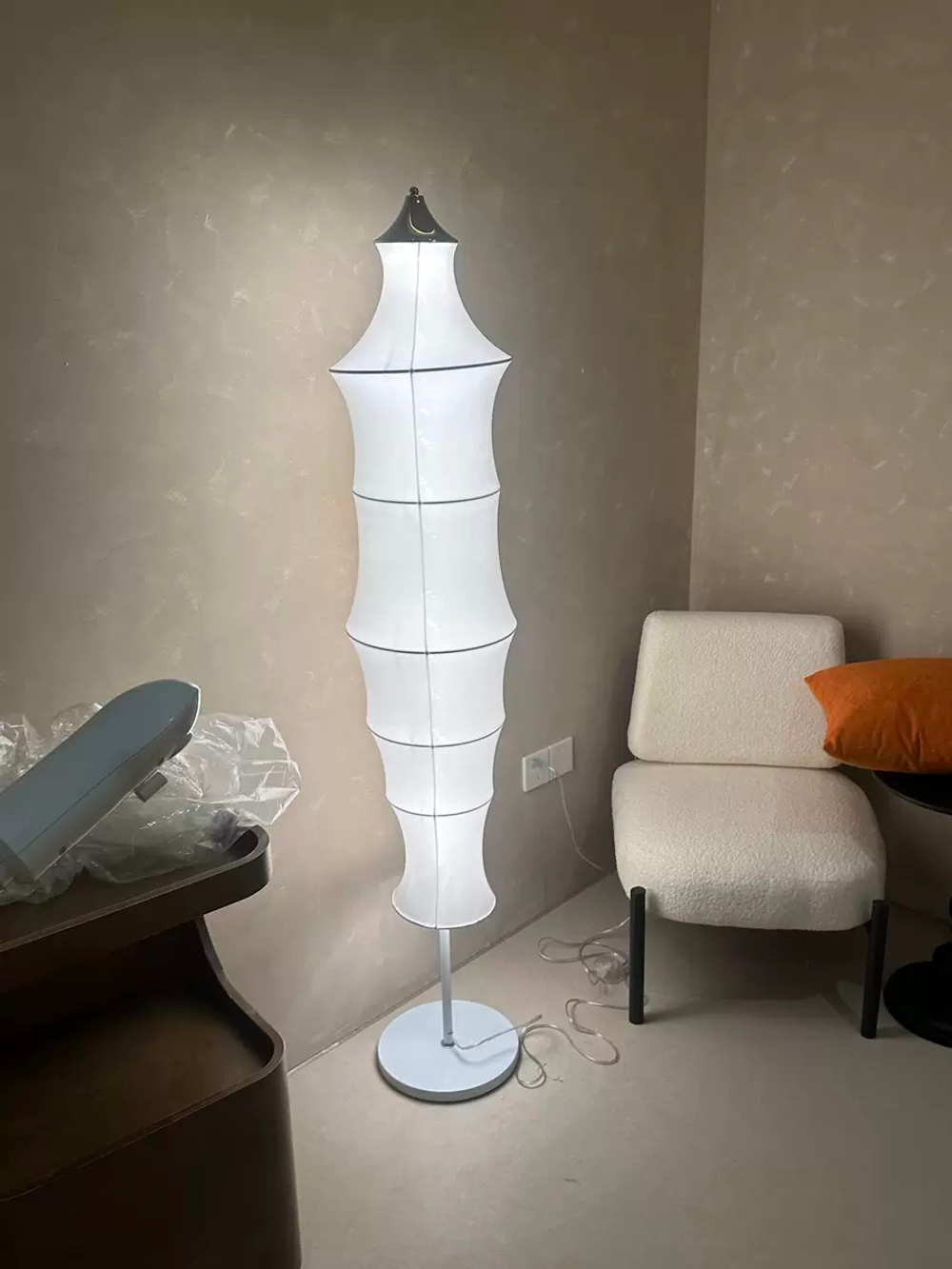 Floor design lamp Falkland by Artemide