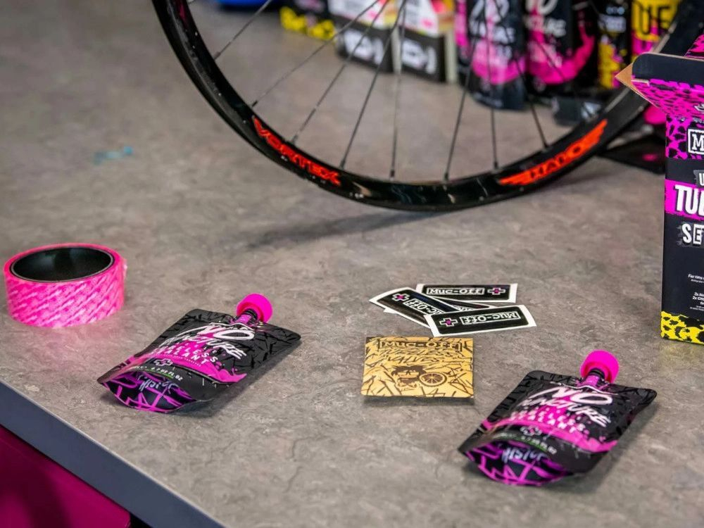 Комплект для бескамерной установки покрышек MUC-OFF Ultimate Tubless Kit Enduro/DH/Trail