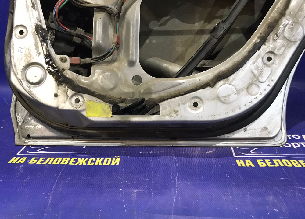Дверь задняя правая TOYOTA CORSA 1994