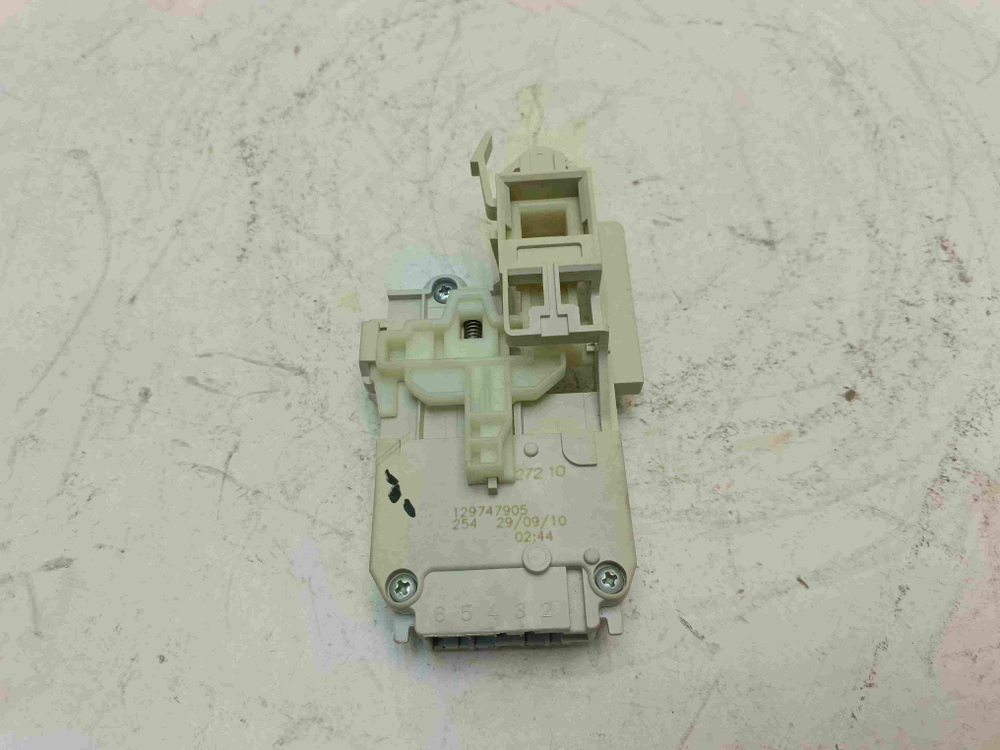 AVAMAT47330 кт257 Блокировка люка для стиральной машины AEG LAVAMAT47330 б/у