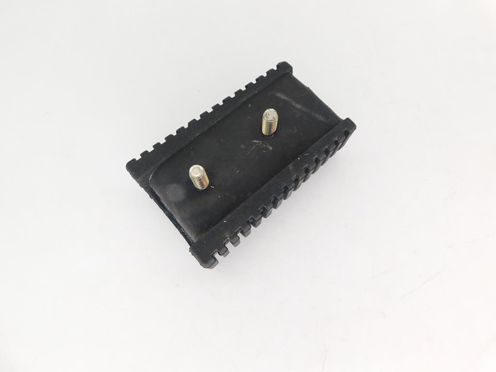 накладка на подножку водителя Suzuki VL800 VZ800 43550-41F00-000
