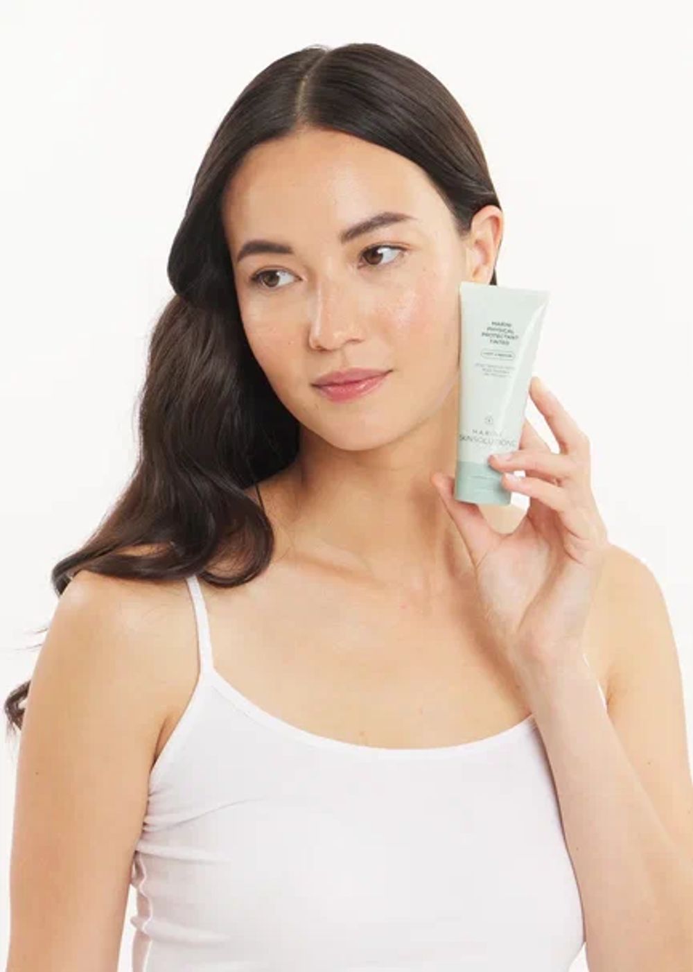 Jan Marini MARINI PHYSICAL PROTECTANT TINTED SPF 45 Солнцезащитный крем с тональным эффектом с SPF 45 (LIGHT TO MEDIUM - средний ). Объем: 57 мл