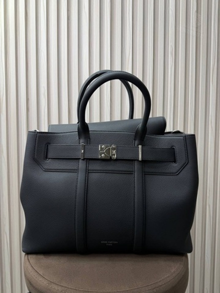 Деловая сумка через плечо Louis Vuitton Georges Tote MM