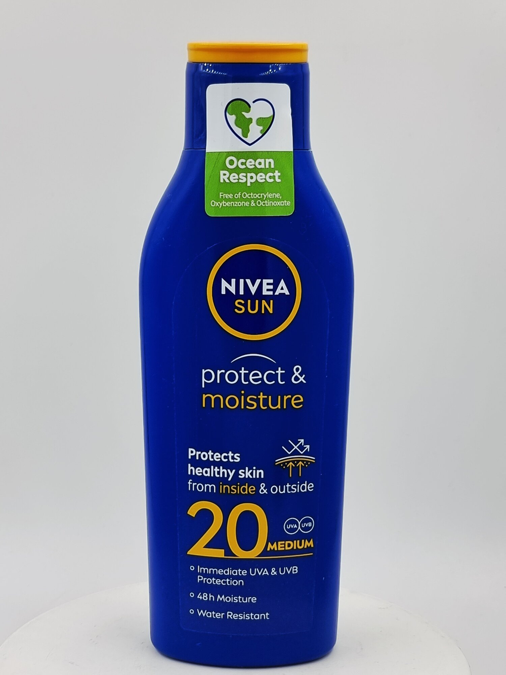Солнцезащитный лосьон NIVEA Sun  SPF 20, водостойкий, увлажняющий, 200 мл (Германия)