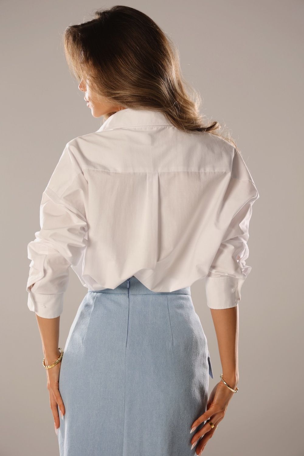 Рубашка в белом цвете из хлопка