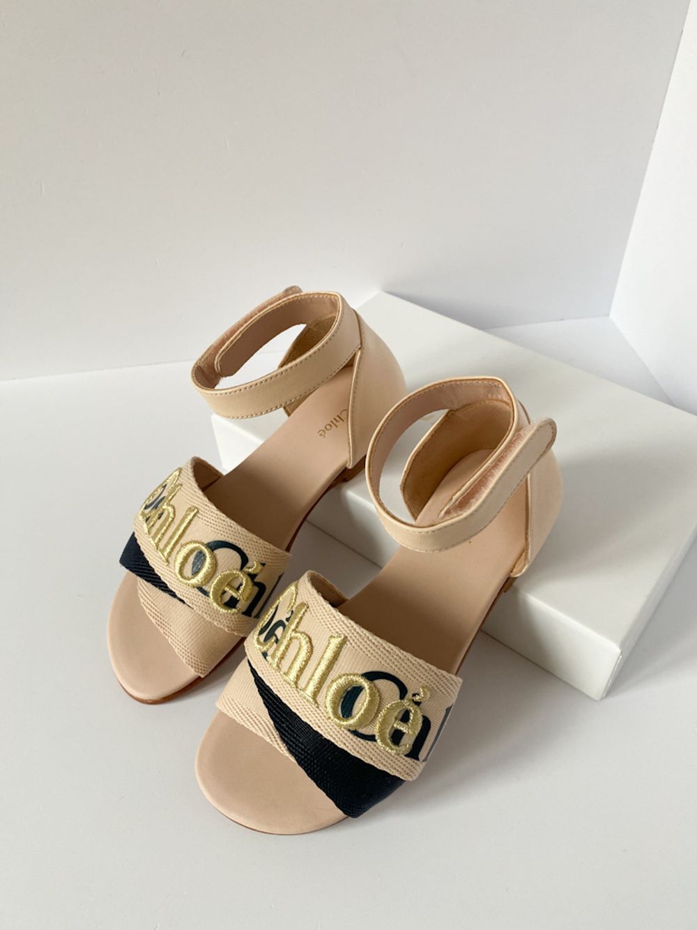 Новые босоножки Chloe, 30