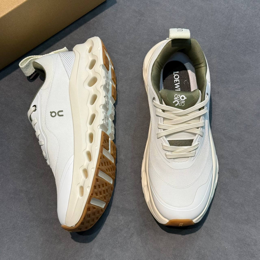 Кроссовки On Running x Loewe