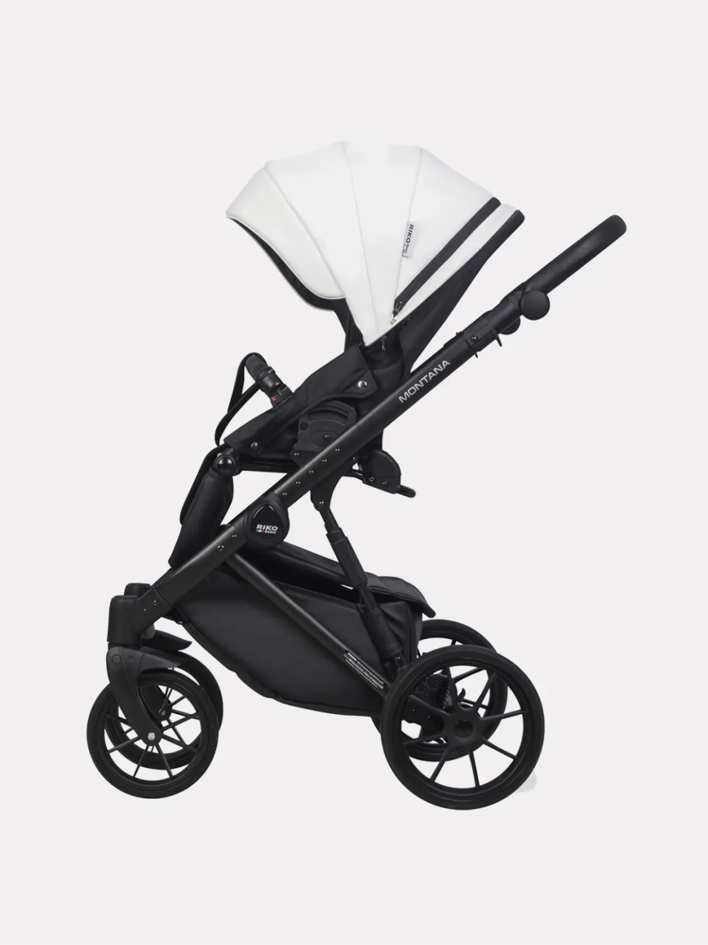 Коляска 2 в 1 Riko Basic Montana Ecco цвет 32 White-Light Silver (белый-св.серый)