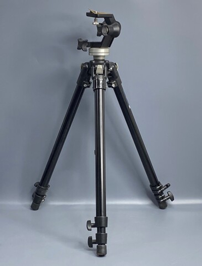 Manfrotto 190B + Manfrotto 056