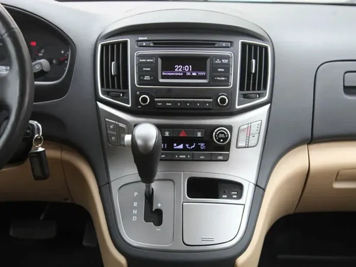 Магнитола для Hyundai H1, Grand Starex 2015-2022 - Kuberg монитор 12.3" в стиле Audi на Android 13, Быстрая, CarPlay, 4G SIM-слот