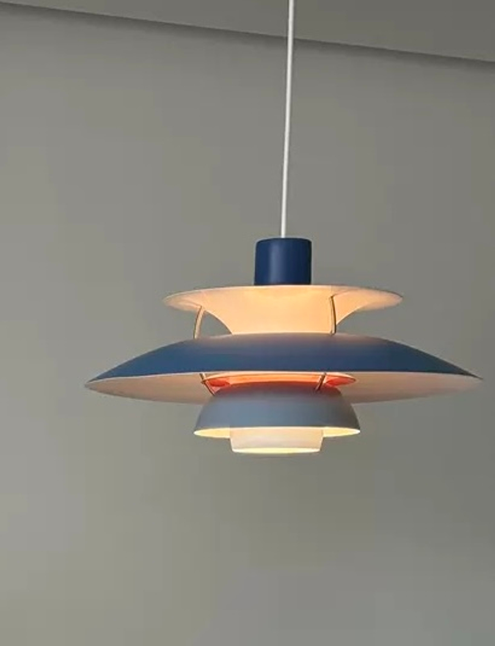 Pendant design lamp PH 5 by Louis Poulsen (Blue)