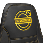 Чехлы VOLVO FH-12 после 2003 года: два высоких сиденья, ремни безопасности от стоек кабины (нет выреза под ремень) (экокожа, черный, желтая вставка)