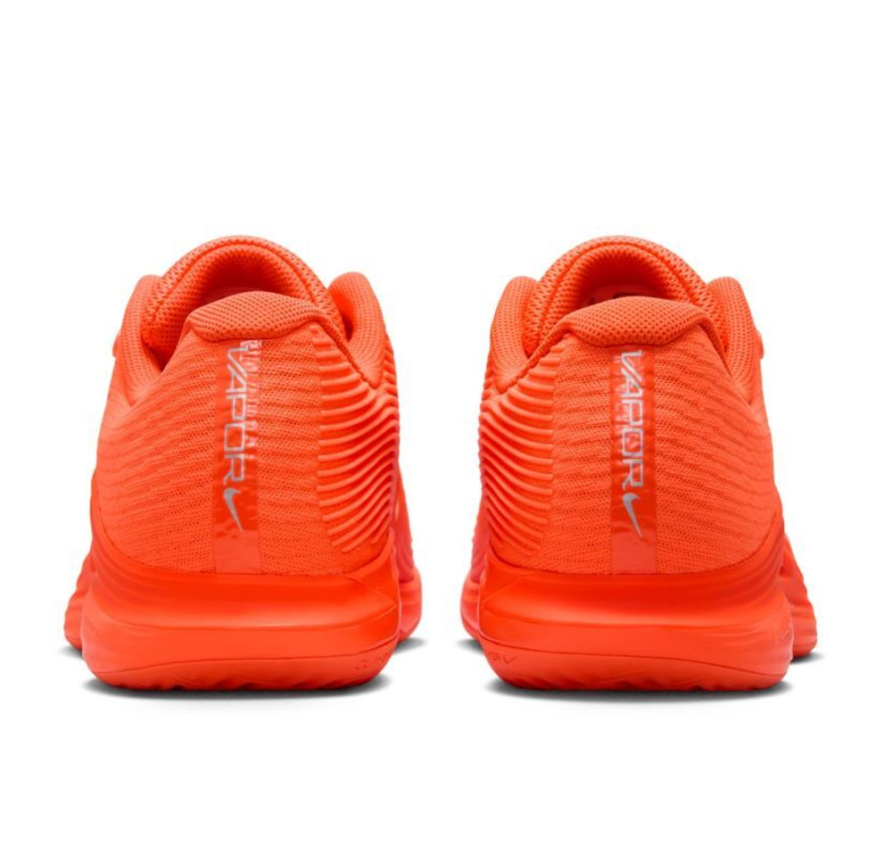 Мужские кроссовки теннисные Nike Zoom Vapor 12 Clay Premium - hyper crimson/metallic silver