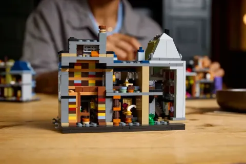 Конструктор LEGO Harry Potter 76444 Косой переулок Волшебные магазины