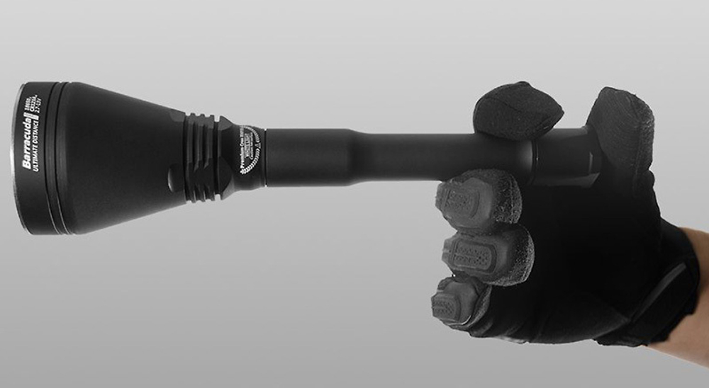 Поисковый фонарь Armytek Barracuda Pro (тёплый свет) [F03302SW]