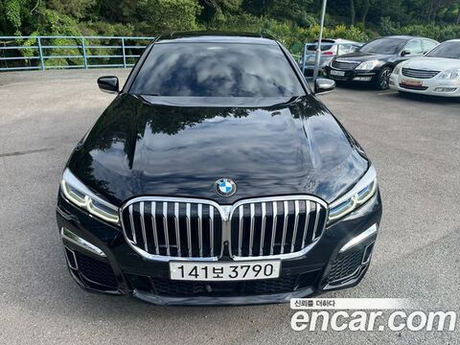 BMW 7-Series 740Li xDrive M Sport Package — 2020