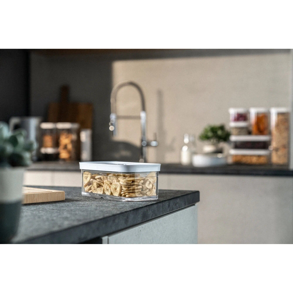 Zwilling Пластиковый контейнер Fresh & Save Cube M 700 мл серый EAN 4009839663802