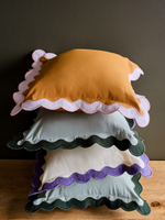 Чехол на подушку с контрастным кантом сиреневого цвета из коллекции trendy ruffles, 40х40 см