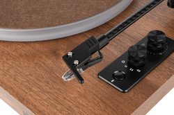 Проигрыватель виниловых дисков Phaze Audio CELINE Цвет: Орех [Walnut]