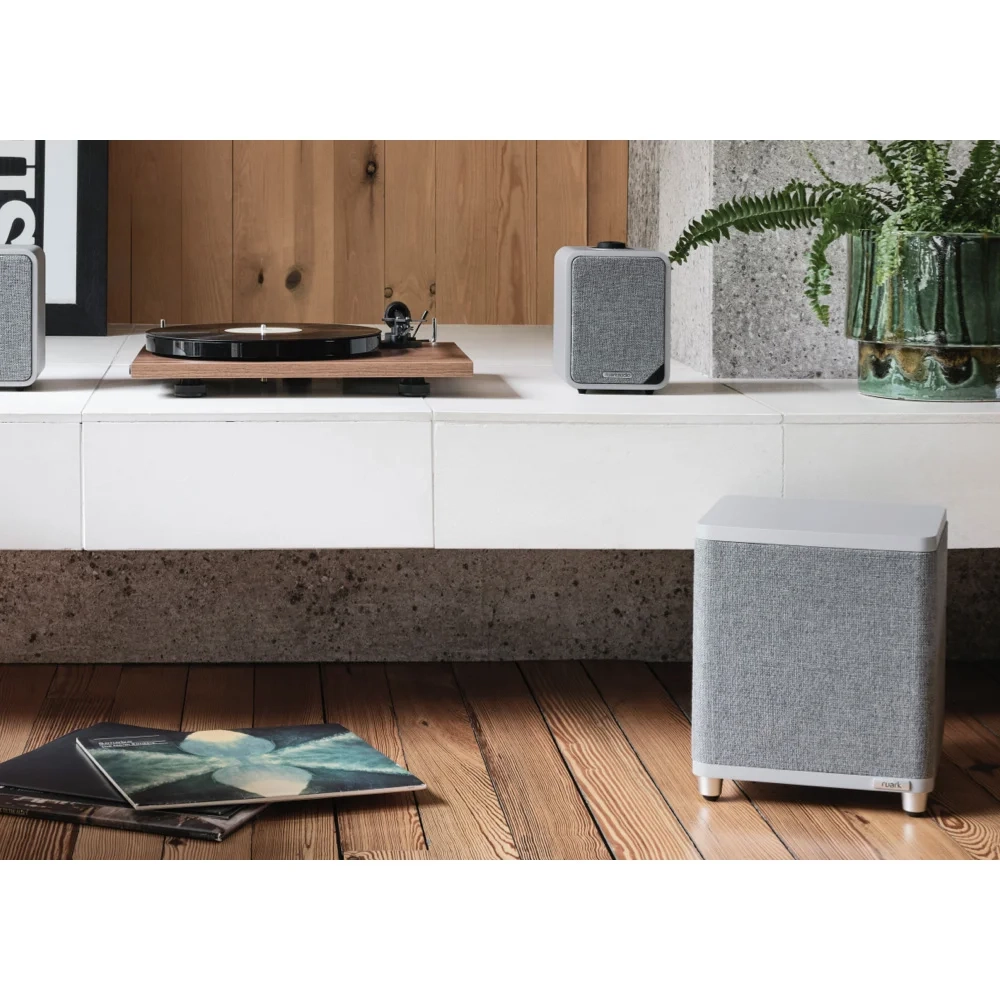 Ruark RS1 Walnut Walnut [Орех]— активный сабвуфер