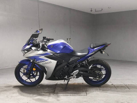 Yamaha YZF-R25 2015