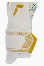 Вратарские перчатки Reusch Attrakt Freegel Fusion Unai Simón WC Champion