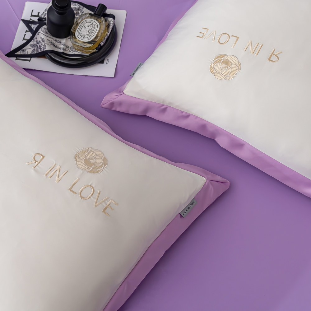 КПБ Сатин-Шелк Я IN LOVE на резинке LVR002, Евро, 4 наволочки, простынь 180*200*30
