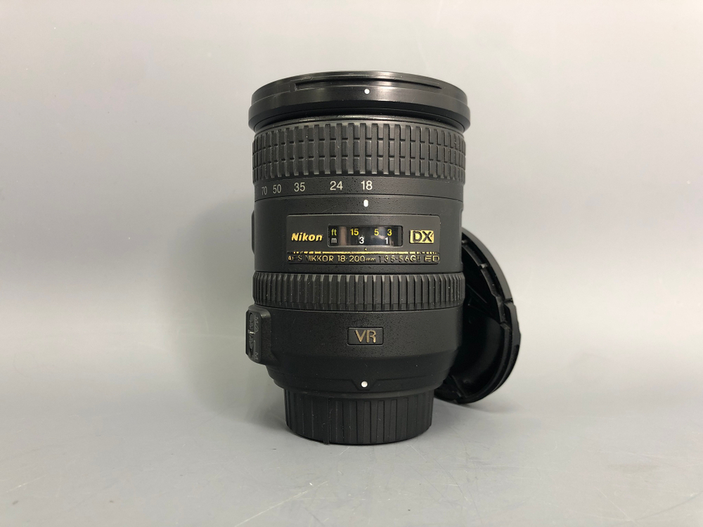 Nikon 18-200mm 3.5-5.6G ED AF-S VR II DX