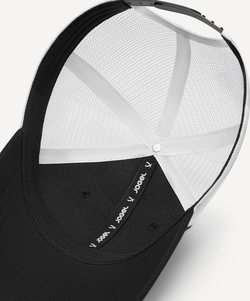 Бейсболка JOGEL Essential Mesh Cap, черный/белый