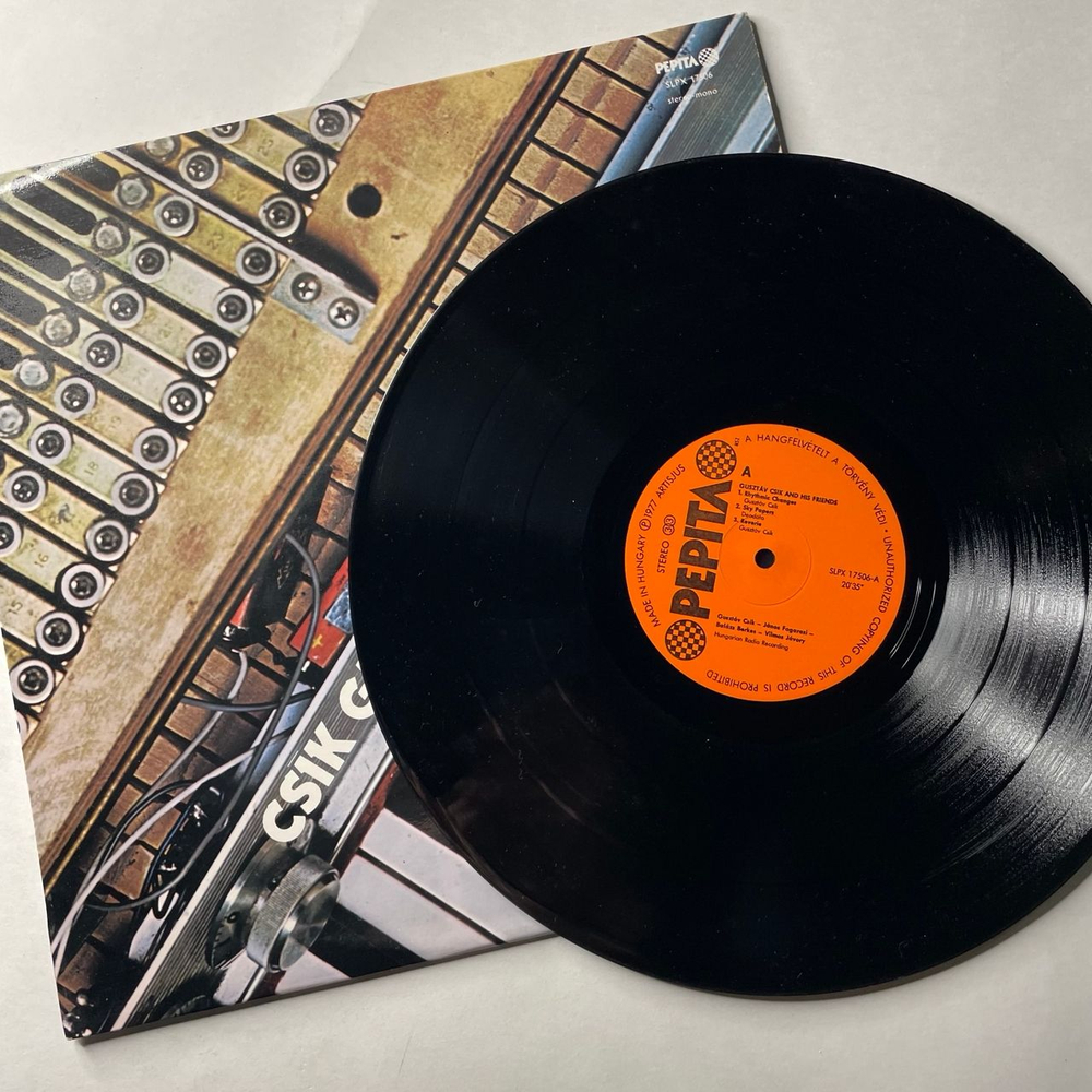 Винтажная виниловая пластинка LP Gusztav Cs k Quartet Густав Ксик, Cs k Gusztav Es Egyuttese (Венгрия 1977)