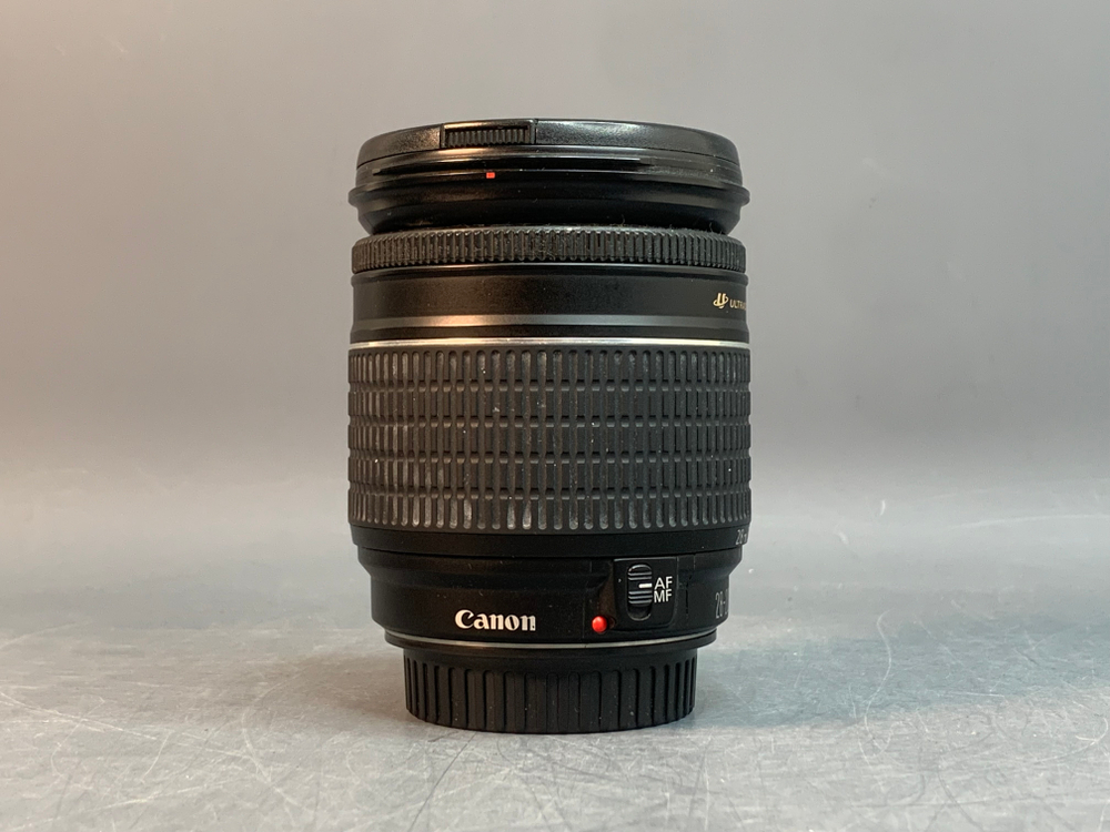 Canon EF 28-200mm 3.5-5.6 USM