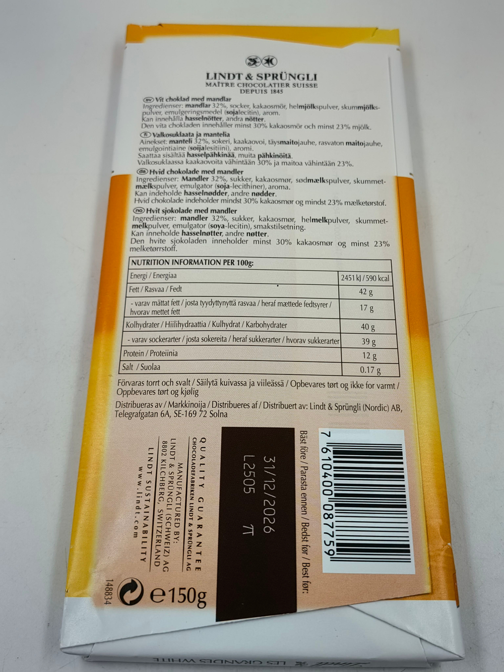 Белый шоколад Lindt LES GRANDES ALMONDS 32% с Миндалем, 150 г (Из Финляндии)