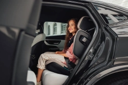 Автокресло 2/3 Britax Roemer KIDFIX PRO i-SIZE Style Mineral Grey, 3,5 до 12 лет, 15-36 кг (100-150 см), isofix, серый