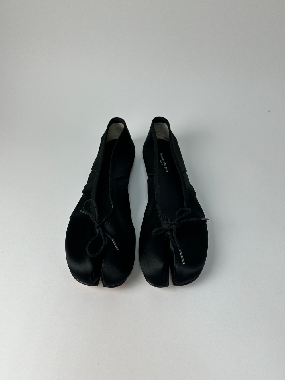 Балетки Maison Margiela Tabi satin ballerina