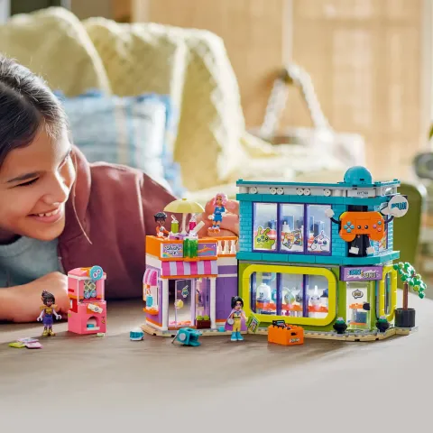 Конструктор LEGO Friends 42674 Магазин комиксов и игр
