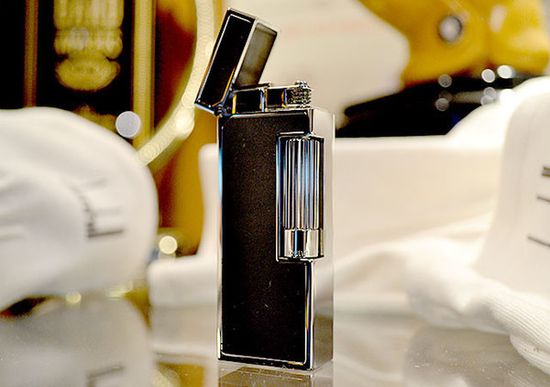 Зажигалка кремнёвая Dunhill RLJ2553
