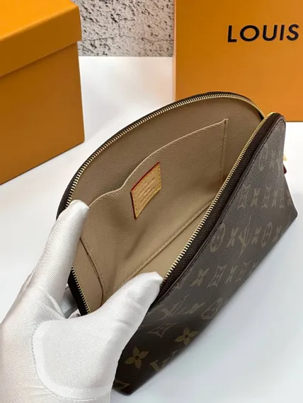 Косметичка Louis Vuitton Cosmetic Pouch коричневый