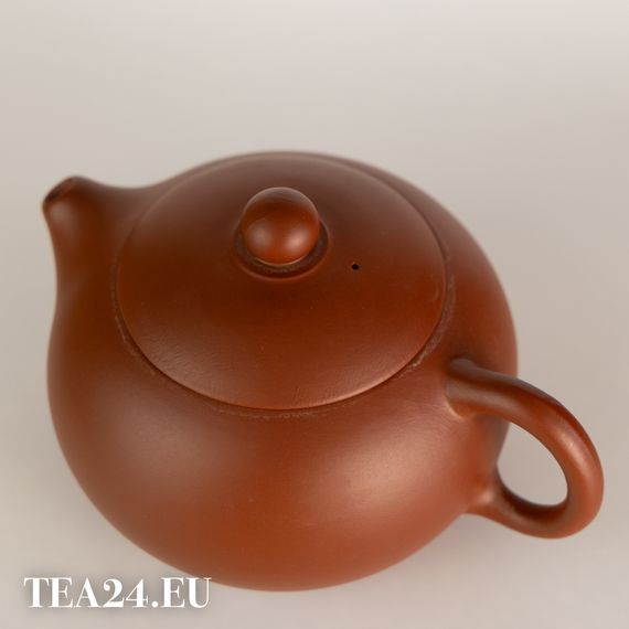 Чайник из исинской глины (Чжу Ни)