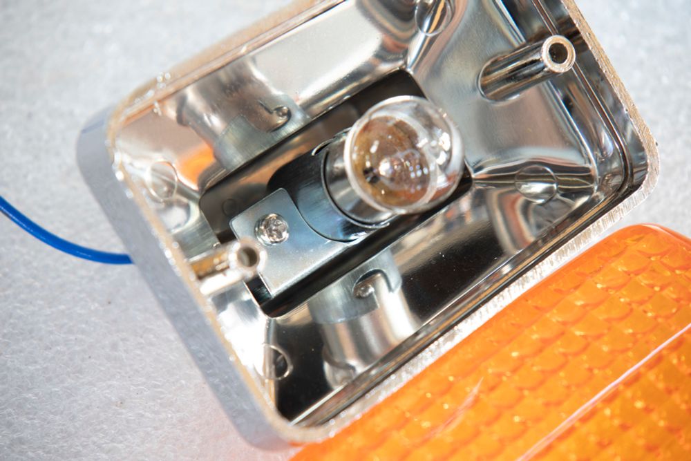 Turn light C50-70-90, front-right. Copy. Made in Thailand