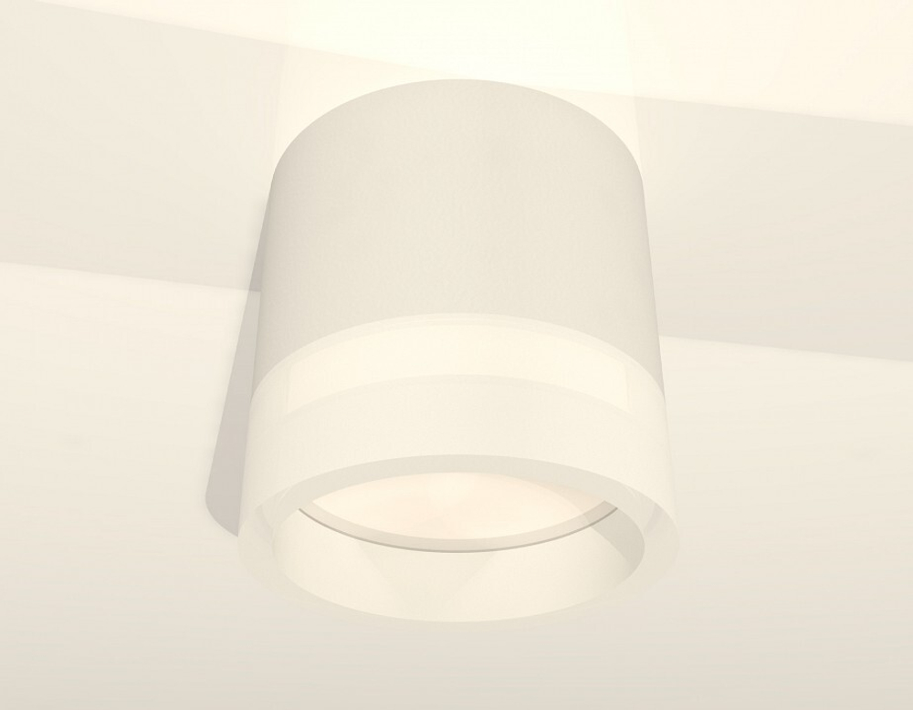 Накладной светильник Ambrella Light XS XS8110001