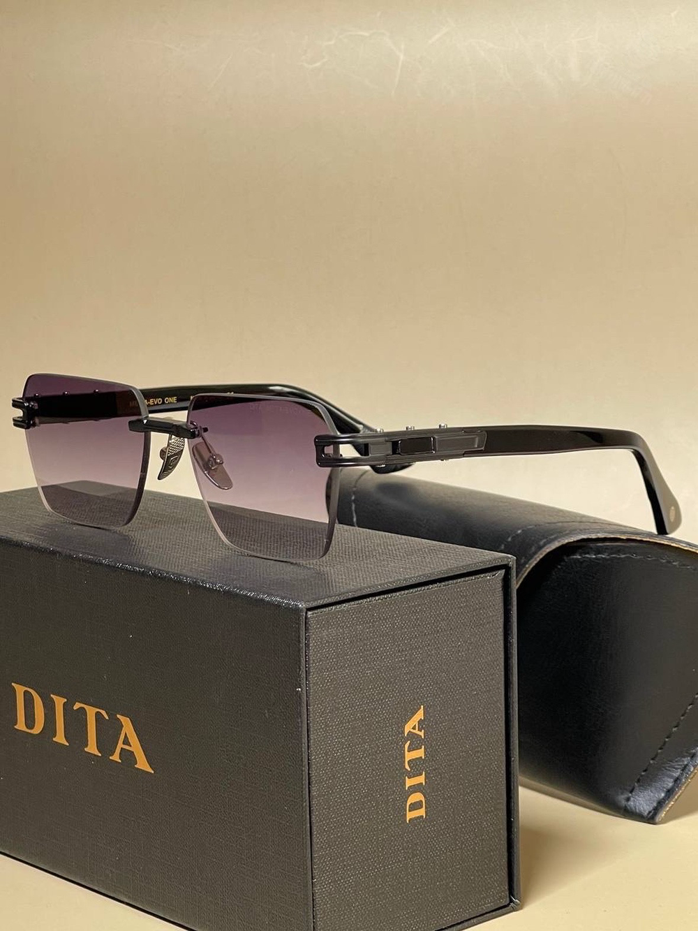 Солнечные очки Dita