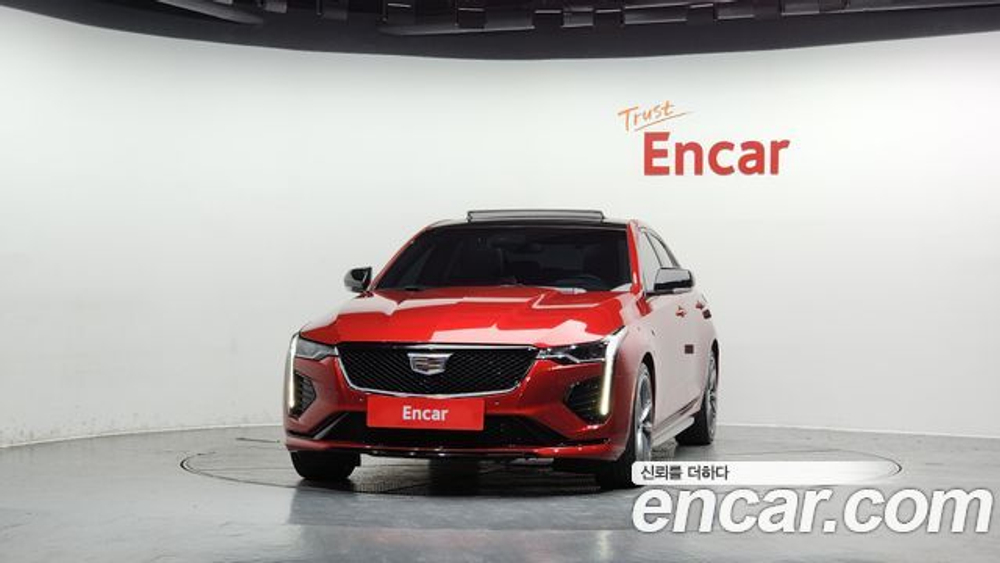 Cadillac CT4 2.0 — 2020