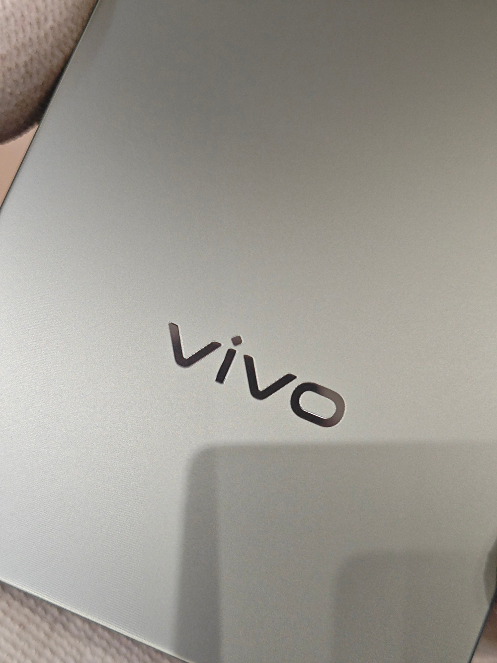 Задняя крышка OРИГИНAЛ для VIVO X200 PRO mini (V2419A) - задняя стеклянная панель. Цвет: Белый / White