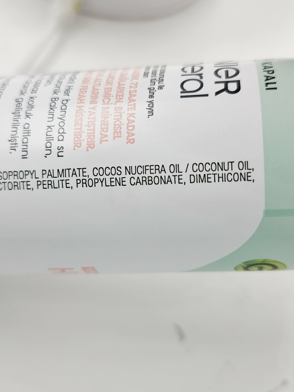 Дезодорант-спрей Garnier Mineral Hyaluronic Care 72 ч 150 мл (Франция)