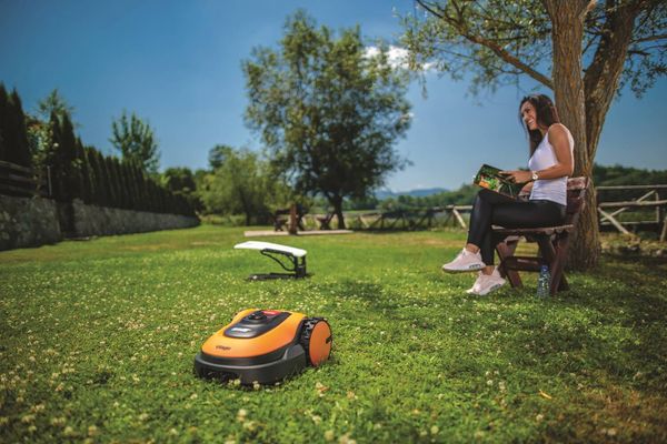 Роботизированная садовая техника Villager: реальная помощь для тех, кто редко бывает на даче.