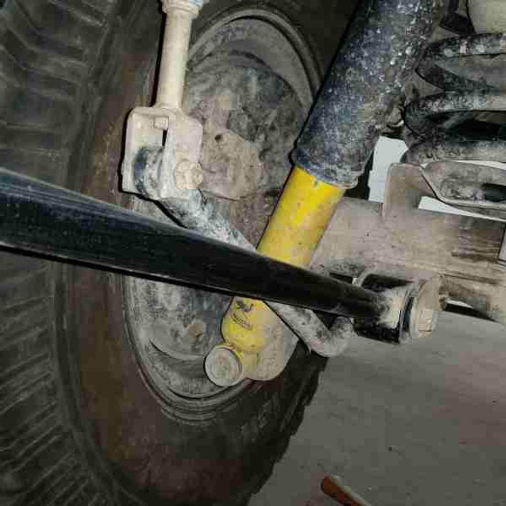 Замена задних рычагов Land Cruiser 100