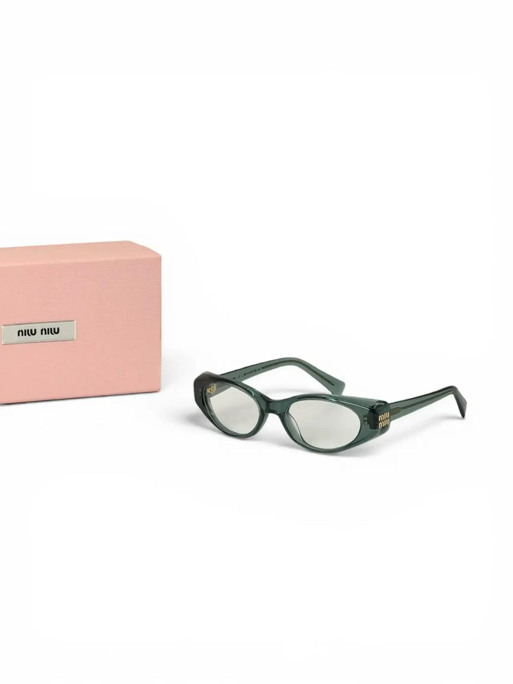 Солнцезащитные очки MIU MIU